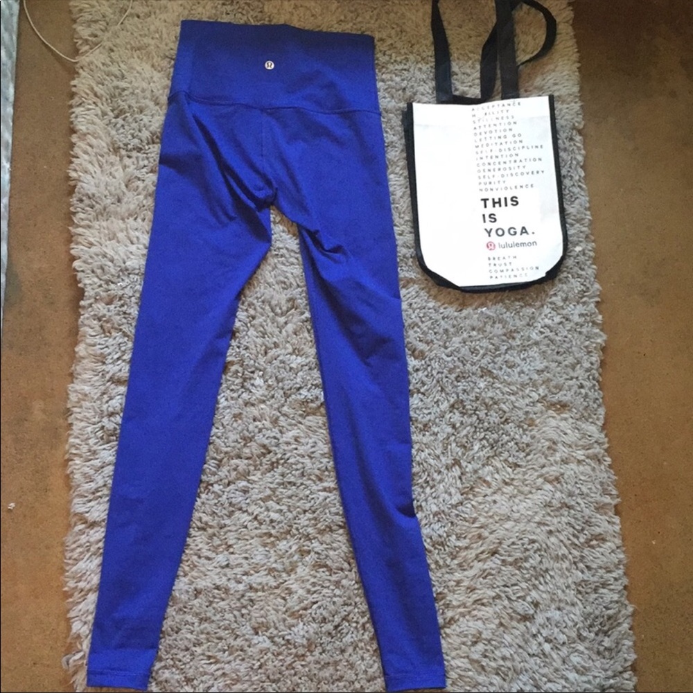 Blue lulu lemon leggings